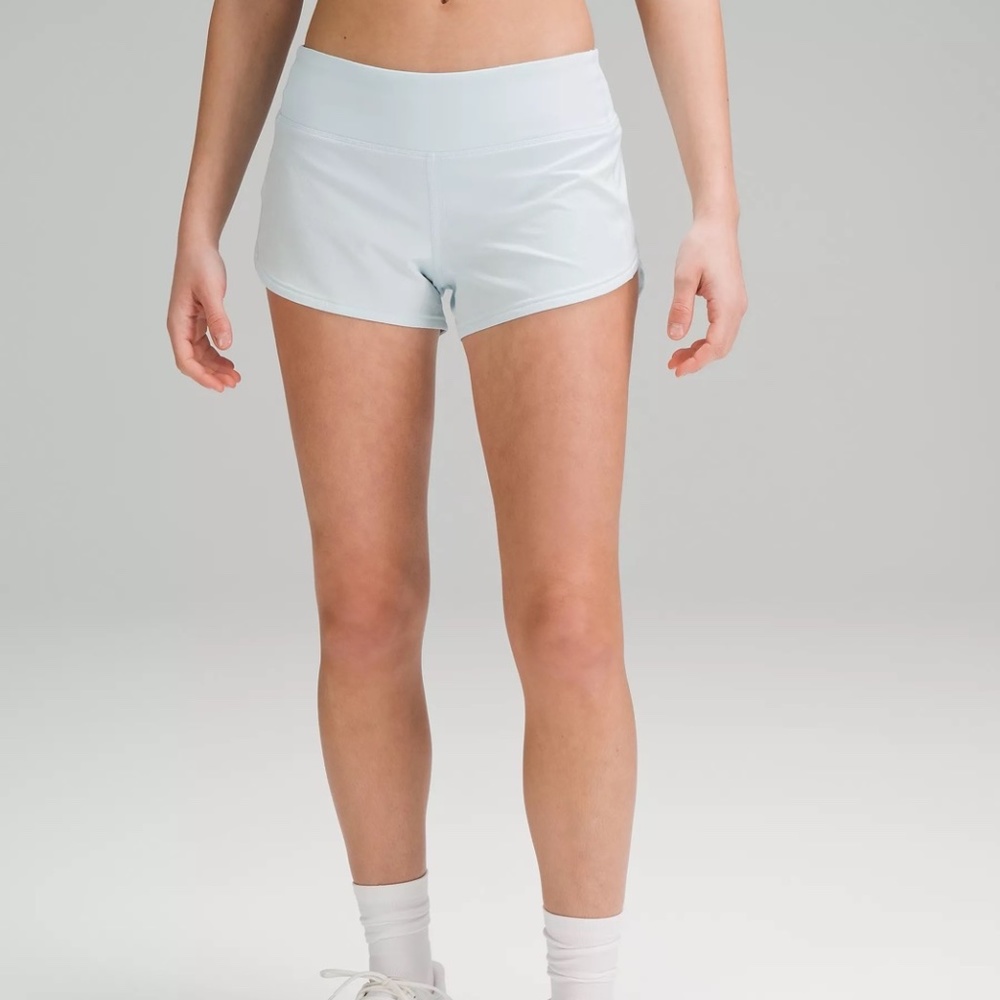 Lululemon Speed Up Low Rise Short 2.5" Size 4